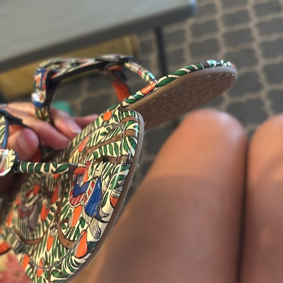 Tory Burch Something Wild Colorful Bird Print Miller Sandals - Picture 3 of 4